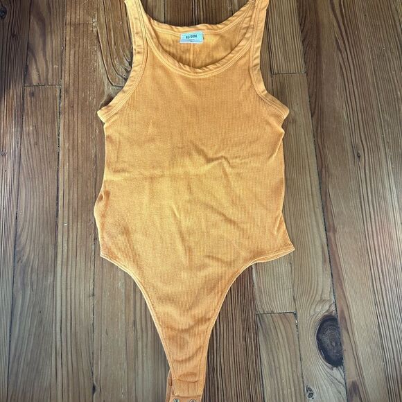 RE/DONE Ribbed Tank Bodysuit - Picture 3 of 7
